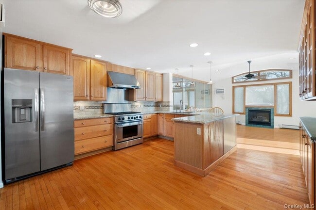 48 Madison Rd in Scarsdale, NY - Building Photo - Building Photo