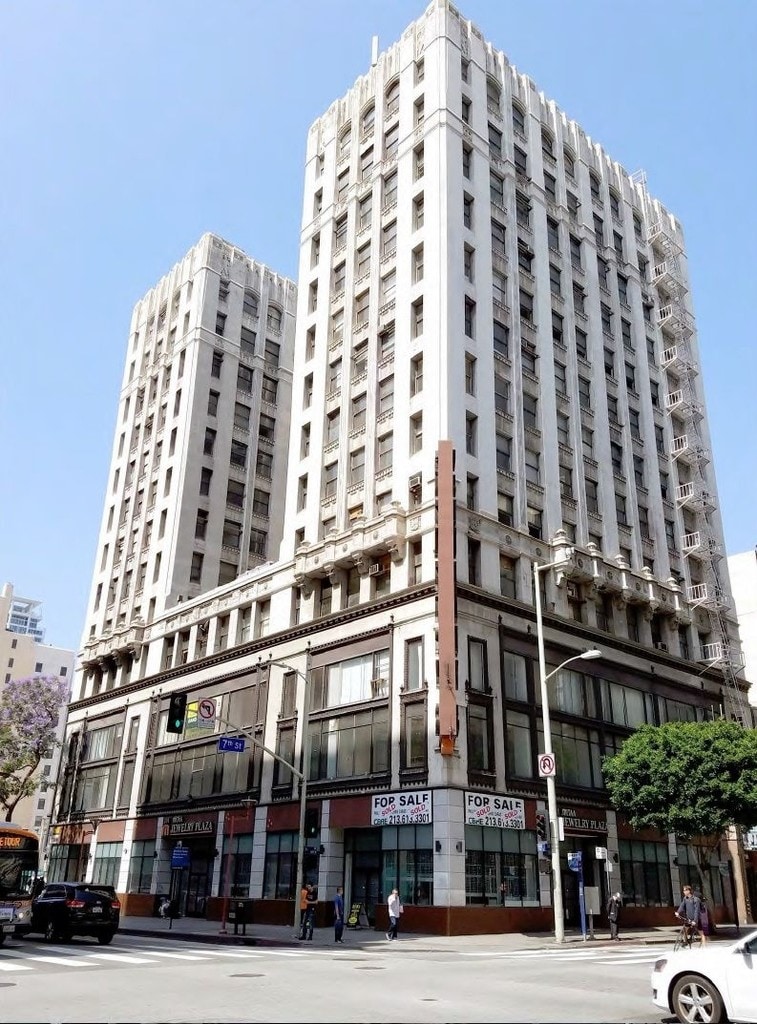 Foreman & Clark Building Apartments Los Angeles, CA Apartments For Rent