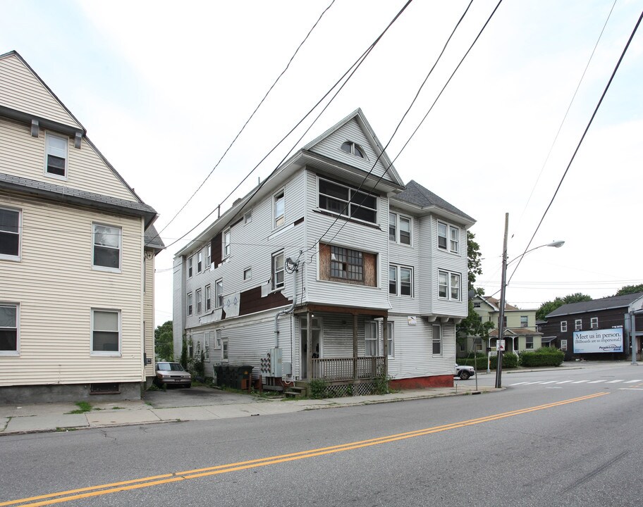 66 Jay St in New London, CT - Foto de edificio