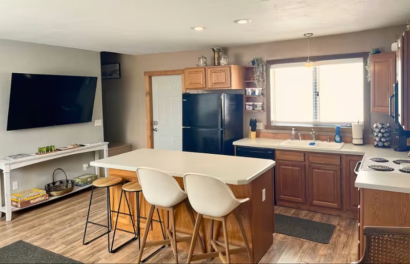 411 W Quartz St, Unit B in Butte, MT - Building Photo