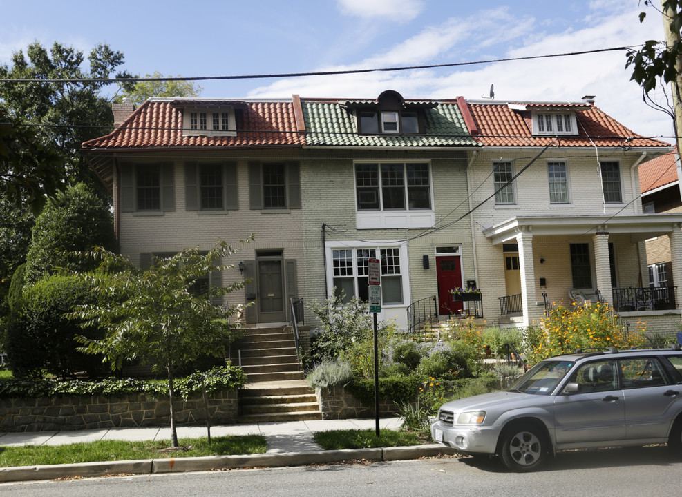 3500-3504 36th St NW in Washington, DC - Foto de edificio