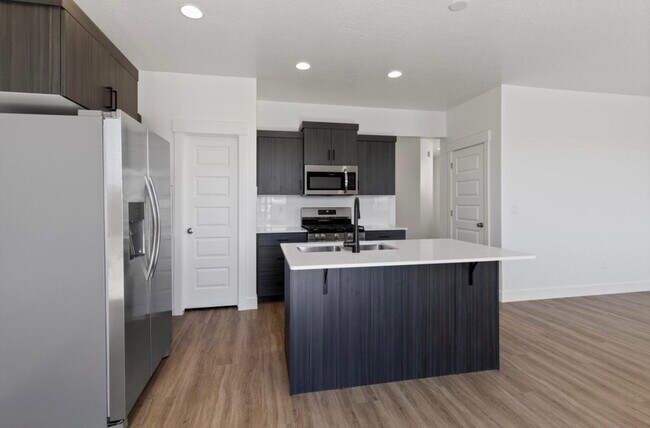 5868 S Mythical Ln in Saint George, UT - Building Photo - Building Photo