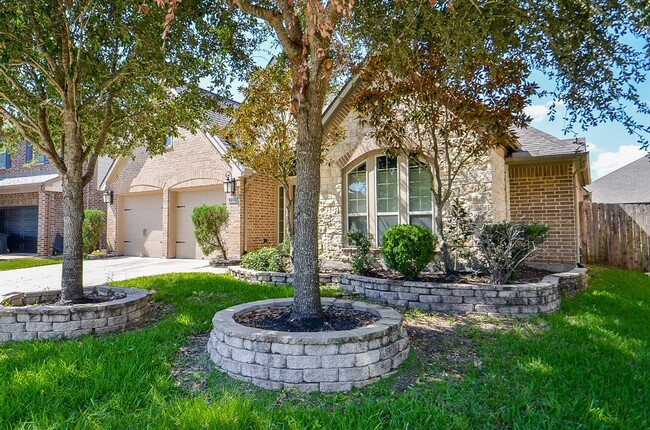 27011 Cliff Pointe Ln in Katy, TX - Building Photo - Building Photo