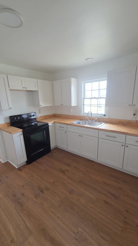 property at 1100 E Canal St