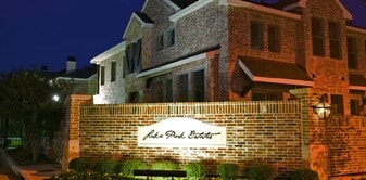 1204 Lake Pointe Way in Richardson, TX - Building Photo