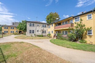 5845 Interceptor St in Los Angeles, CA - Building Photo