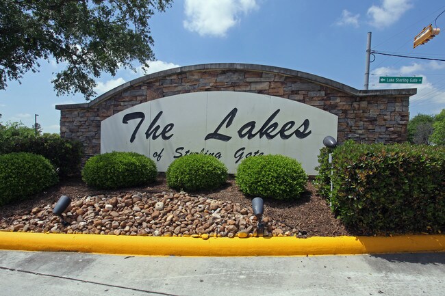101 Lake Sterling Gate Dr in Spring, TX - Foto de edificio - Building Photo