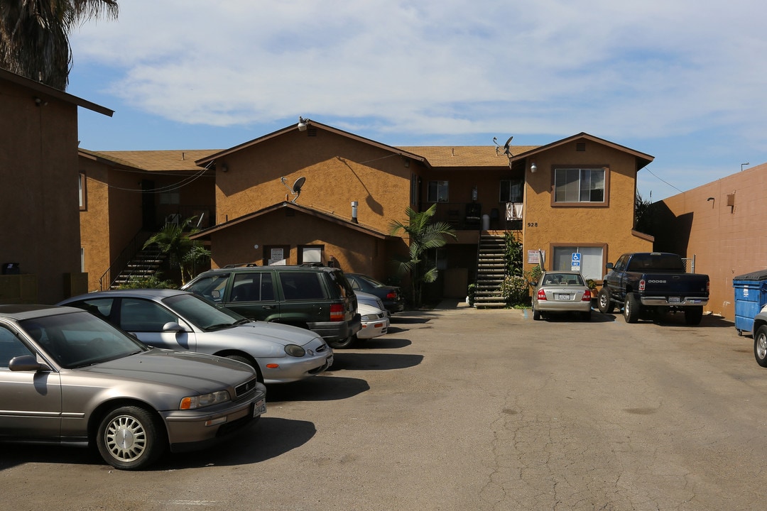 Southcrest West Senior Apartments in San Diego, CA - Foto de edificio