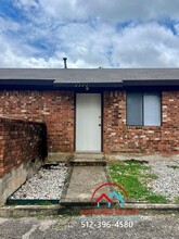 1111 Marlton St in San Marcos, TX - Building Photo - Building Photo