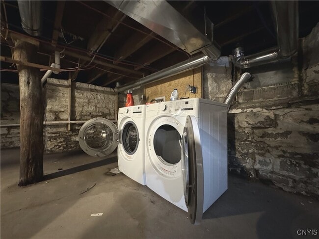 222 Academy St in Watertown, NY - Building Photo - Building Photo