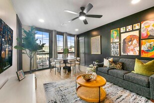 611 Commerce St in New Orleans, LA - Building Photo