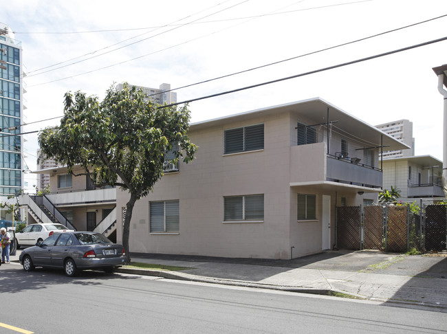 2329 Fern St in Honolulu, HI - Building Photo - Building Photo