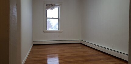 17 Princeton St, Unit 3 in Medford, MA - Building Photo - Building Photo