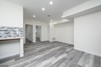 287 Orange St in Newark, NJ - Building Photo - Building Photo