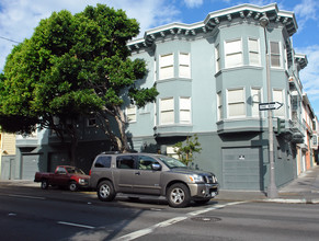 1000 Oak Street in San Francisco, CA - Building Photo - Building Photo