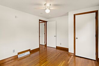 29 Carpenter St, Unit 1 in Foxboro, MA - Building Photo - Building Photo