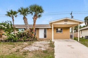 430 Briarwood Rd in Venice, FL - Building Photo