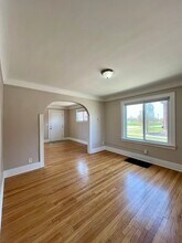 162 Labadie St in Wyandotte, MI - Building Photo - Building Photo