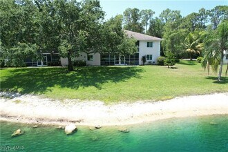 260 Timber Lake Cir in Naples, FL - Building Photo - Building Photo