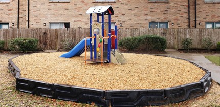 Cedar Bluff Apartments in Pasadena, TX - Building Photo - Building Photo