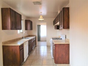 319 E Church Ave in Ridgecrest, CA - Building Photo - Building Photo