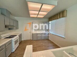 508 Wicklow Dr in Vacaville, CA - Building Photo - Building Photo