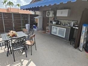 12715 NW 8th Ln in Miami, FL - Building Photo - Building Photo