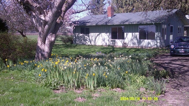 28807 Hurlburt Rd in Corvallis, OR - Building Photo - Building Photo