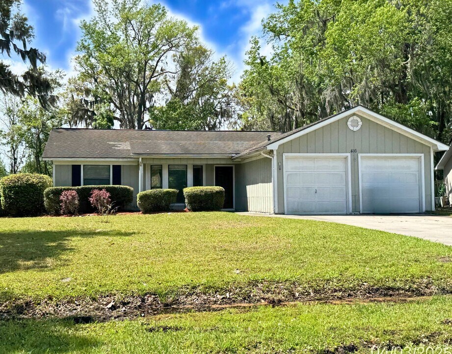 416 Sunnyside Dr in St. Marys, GA - Building Photo