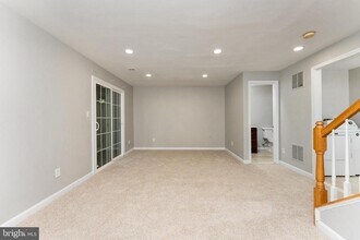 4869 Benecia Ln in Montclair, VA - Building Photo - Building Photo