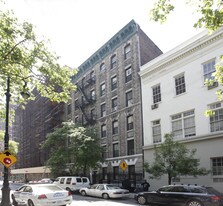 26-28 Horatio St in New York, NY - Building Photo