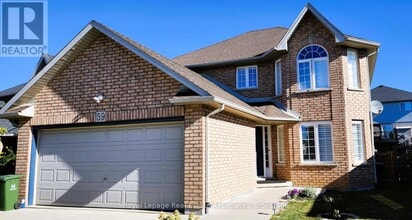 59 Solsbury Crescent in Hamilton, ON - Building Photo - Building Photo