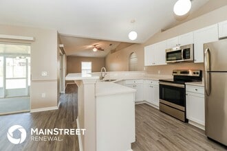 14336 Coronado Dr in Spring Hill, FL - Foto de edificio - Building Photo