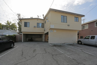 Mitlon Apartments in Whittier, CA - Building Photo - Building Photo