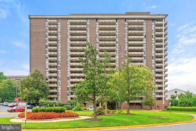 property at 1800 Old Meadow Rd