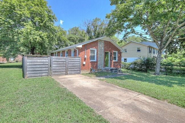 3104 Greggwood Dr in Nashville, TN - Building Photo - Building Photo