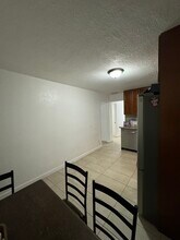11720 SW 184th St in Miami, FL - Foto de edificio - Building Photo