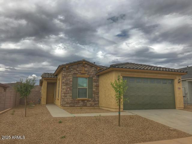 property at 536 E Creosote Dr