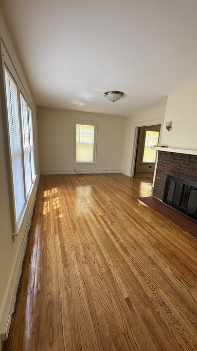 3723 S Salina St in Syracuse, NY - Building Photo