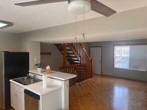 5125 Singleton Dr, Unit 37 C in Hilliard, OH - Foto de edificio - Building Photo