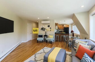 2 Fayette St, Unit 4 in Boston, MA - Building Photo - Building Photo