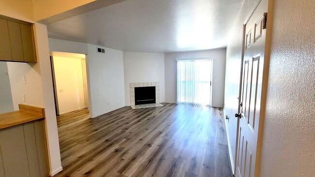 Norma Street in Ridgecrest, CA - Foto de edificio - Building Photo