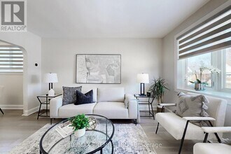 47 Amsterdam Ave in Toronto, ON - Building Photo - Building Photo