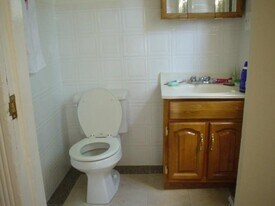 1412 Commonwealth Ave in Boston, MA - Building Photo