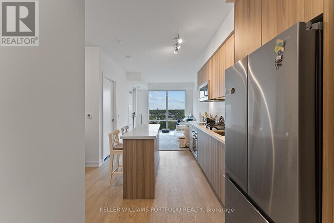 2 Teagarden Ct in Toronto, ON - Building Photo - Building Photo