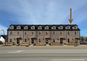 5902 S Bellview Rd in Rogers, AR - Building Photo