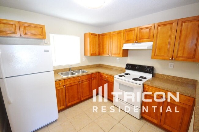 5151 Flamingo Dr N in St. Petersburg, FL - Building Photo - Building Photo