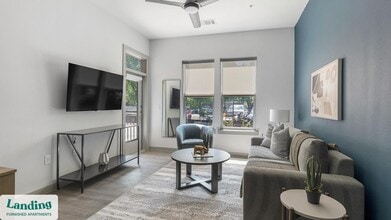 3706 Goodwin Ave, Unit 125 in Austin, TX - Building Photo - Building Photo