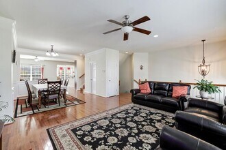 43543 Heritage Gap Terrace in Chantilly, VA - Building Photo - Building Photo