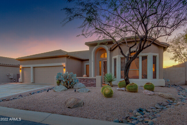 3740 N Ladera Cir in Mesa, AZ - Foto de edificio - Building Photo